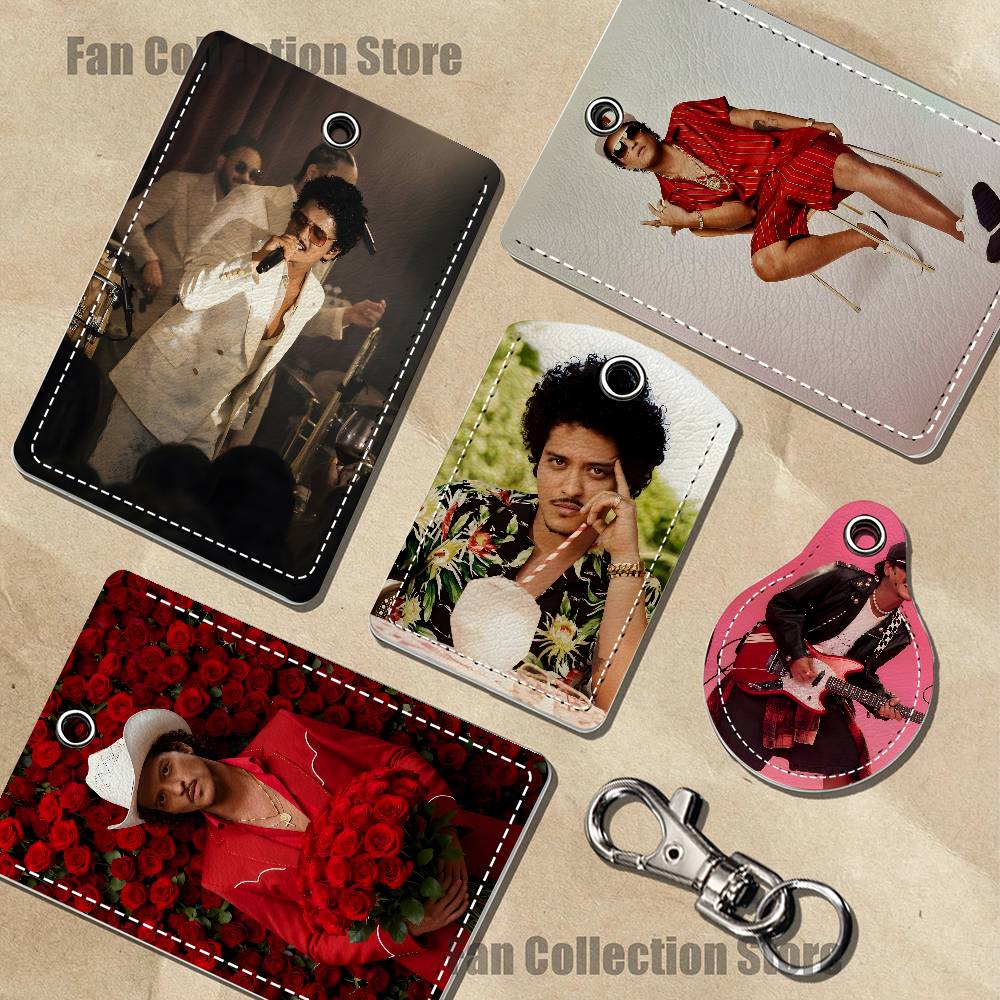 Airtag Holder Case - พวงกุญแจใส่บัตรหนังรูปทรงโรแมนติกของนักร้อง B-Bruno Mars พร้อมช่องใส่ AirTag สำหรับกุญแจ